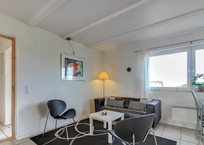 Botilla - 150m From The Sea By Interhome *